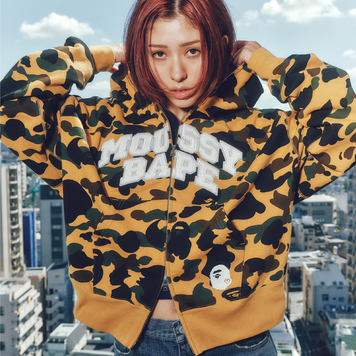 A BATHING APE X MOUSSY  COLLEGE LOGO ZIP BAPE 猿人頭 迷彩 大學字體 連帽外套 帽tee外套