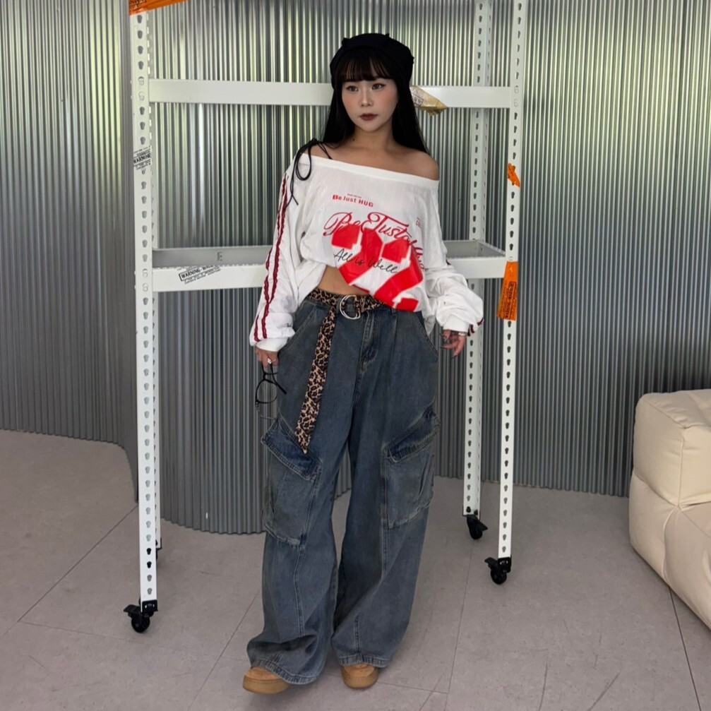 每日指定款✓ 斜口袋髒染工裝牛仔褲(附配件)