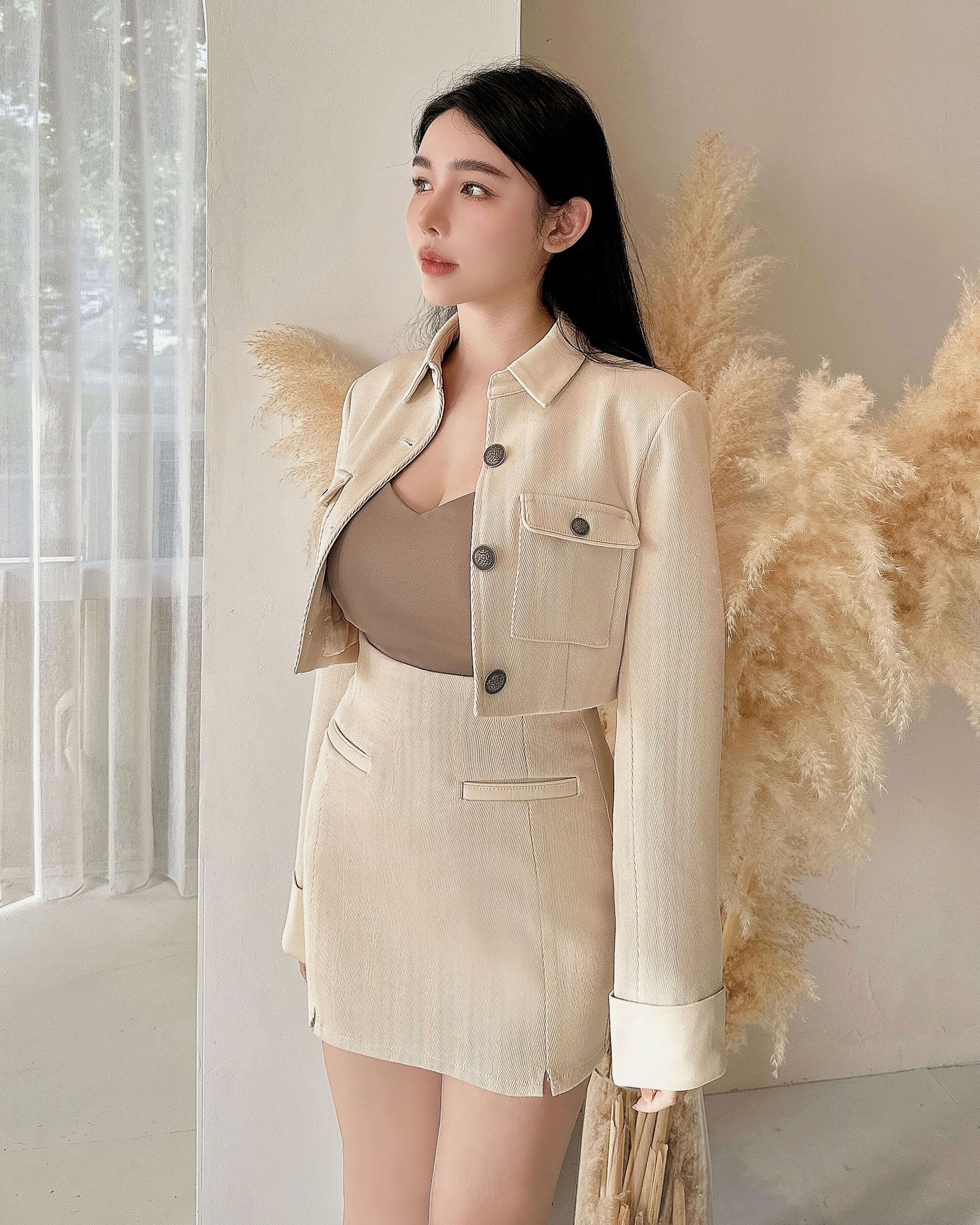 ⭒訂製-俐落拼接皮革撞色套裝 (下身偏大）