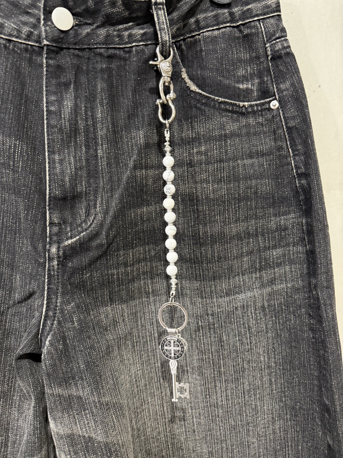鑰匙白珠吊鍊