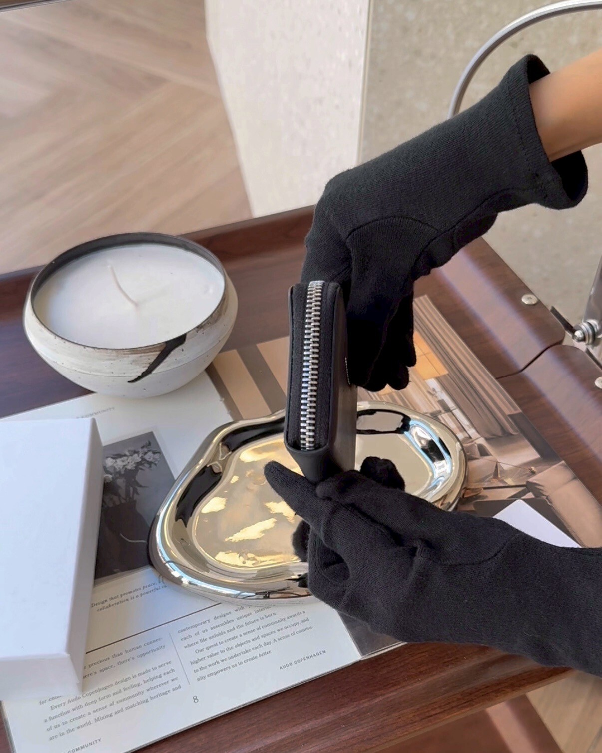 MAISON MARGIELA｜數字壓紋拉鍊錢包 黑色