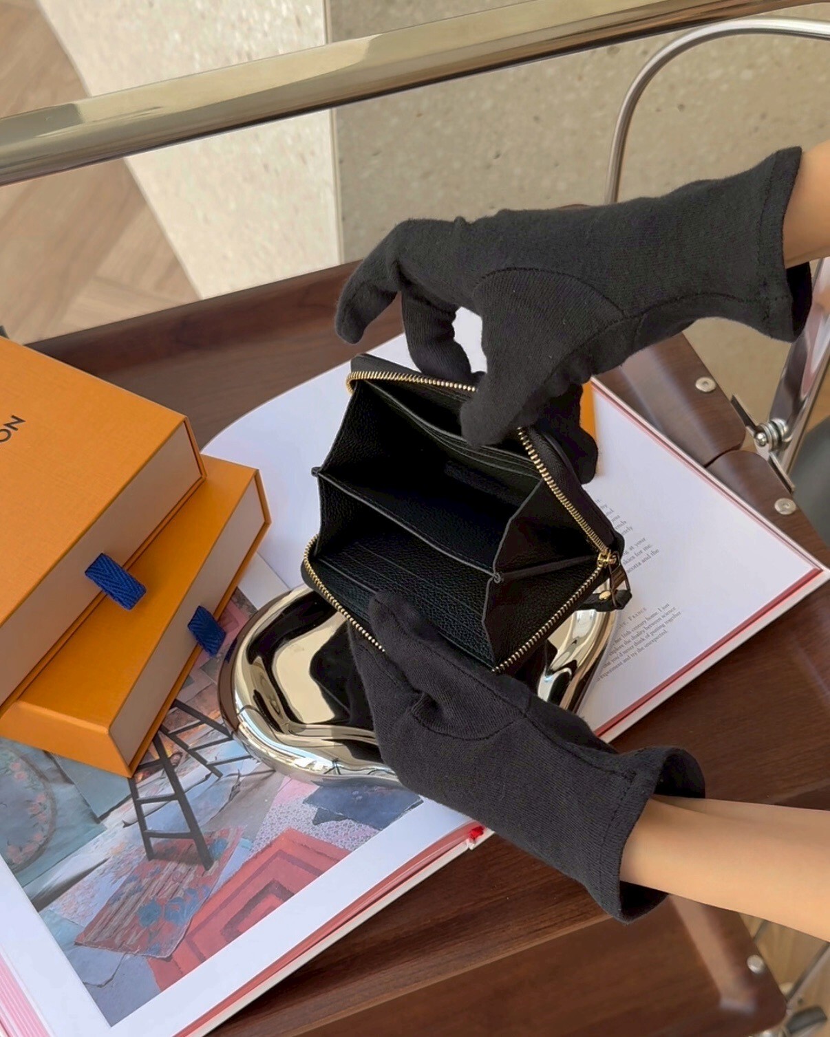 LV｜拉鏈零錢包 黑色老花 M60574