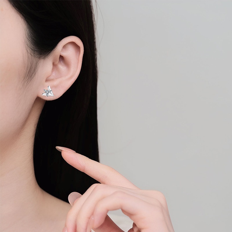 莫桑鑽三角形型格耳環       E1C018B