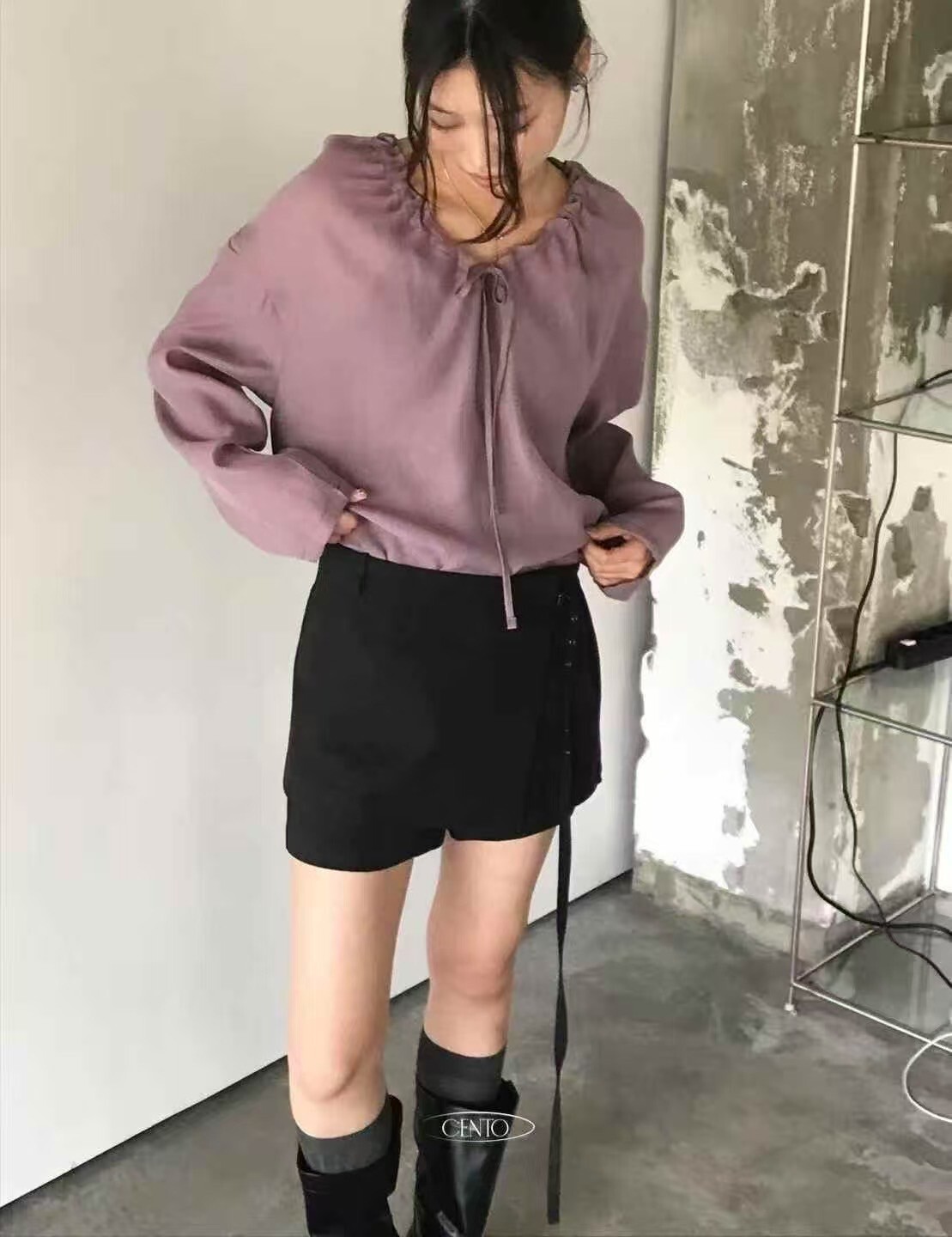 微光澤領口抽皺綁帶上衣