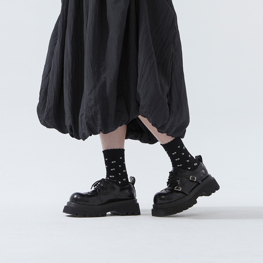 Small floral lace-trimmed socks in three colors【07110590】in stock+pre-order