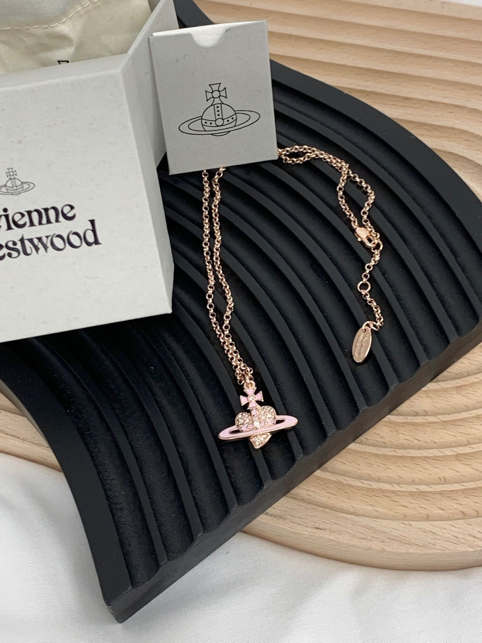 Outlet Vivienne Westwood Reverse Heart Necklace