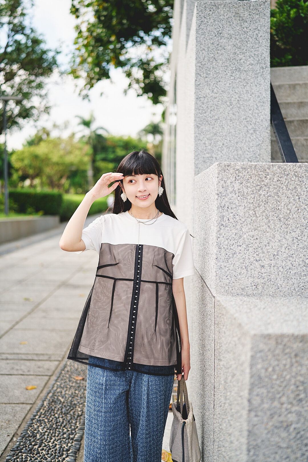 (限量)結繫溫柔！鉤針薄紗Tee(兩色-白)