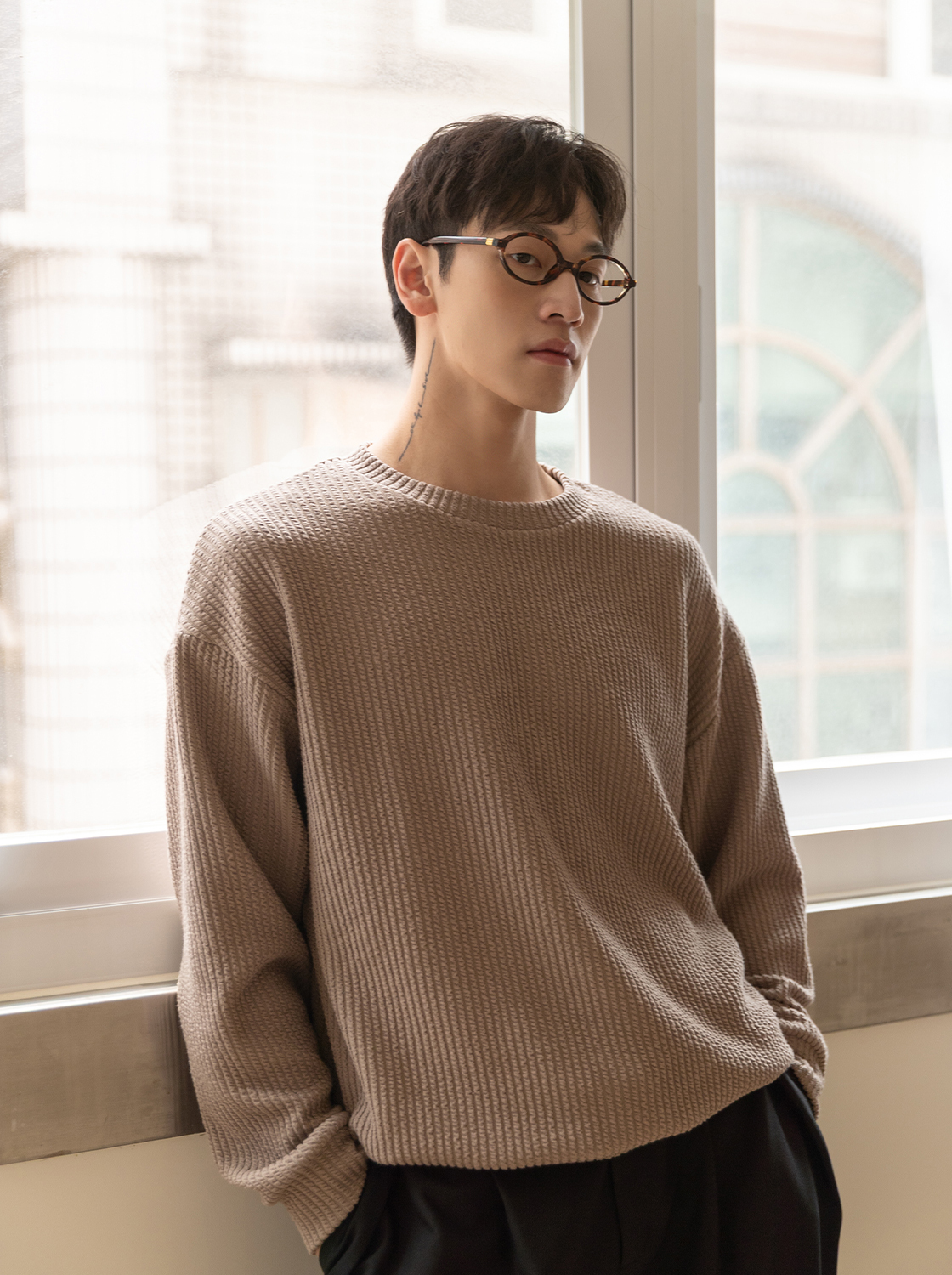 肌理粗坑條圓領長TEE