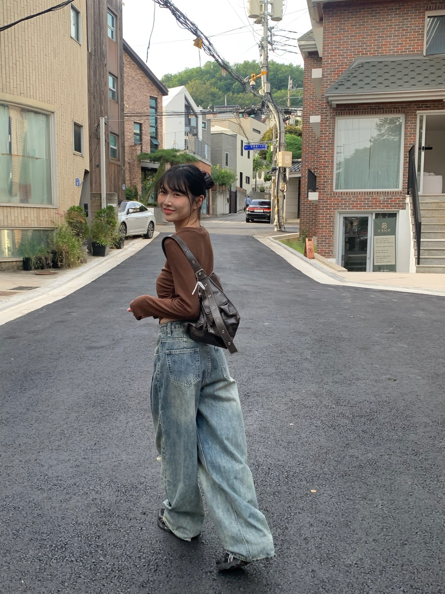 ISA_【ISA MADE】90's復古藍!前壓褶刷破牛仔褲_58043