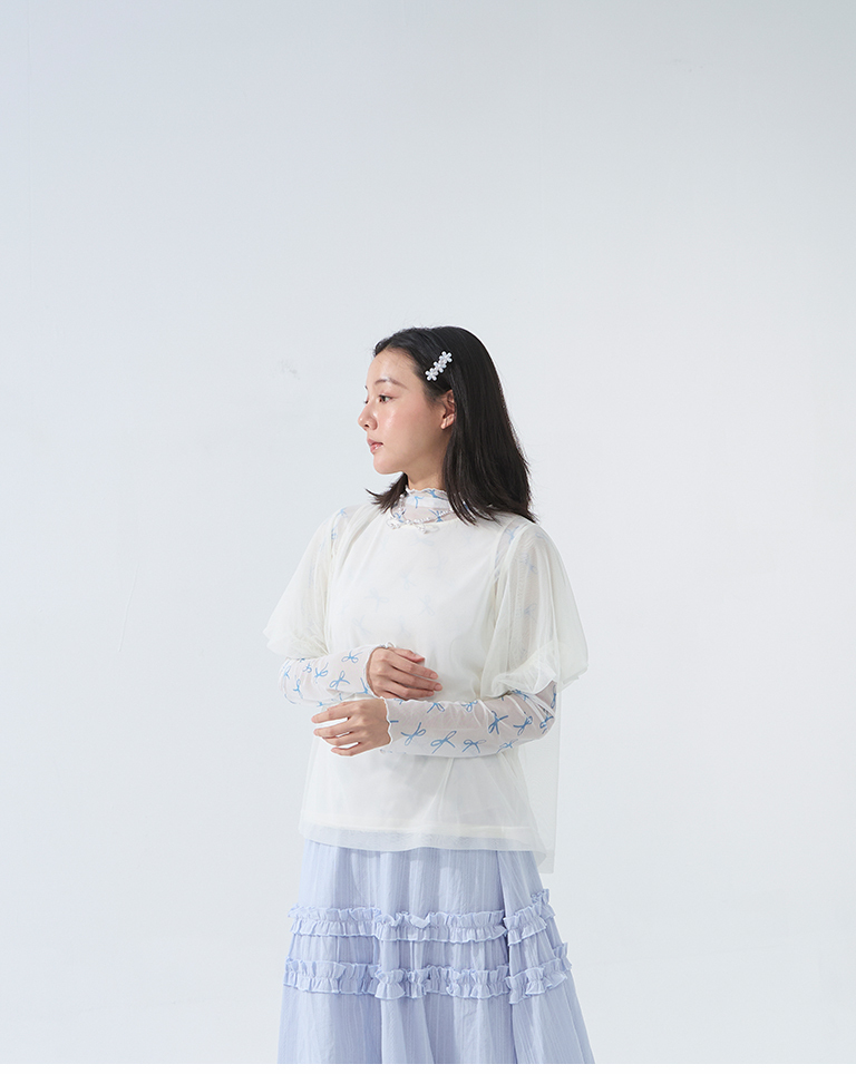All-over bow-shaped high-neck sheer top in three colors【01099156】in stock+pre-order