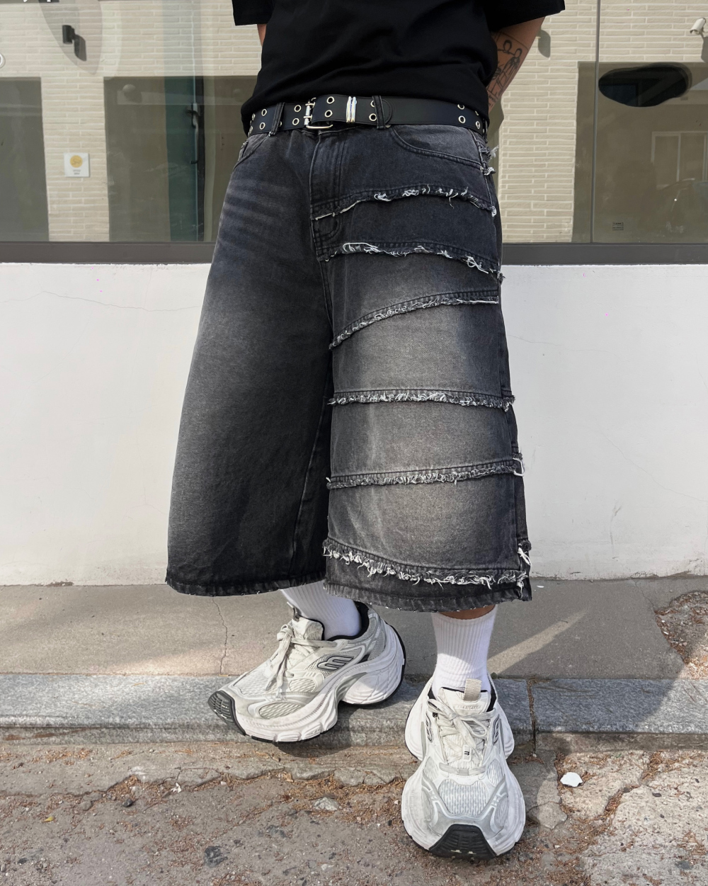 喇叭百慕達牛仔褲