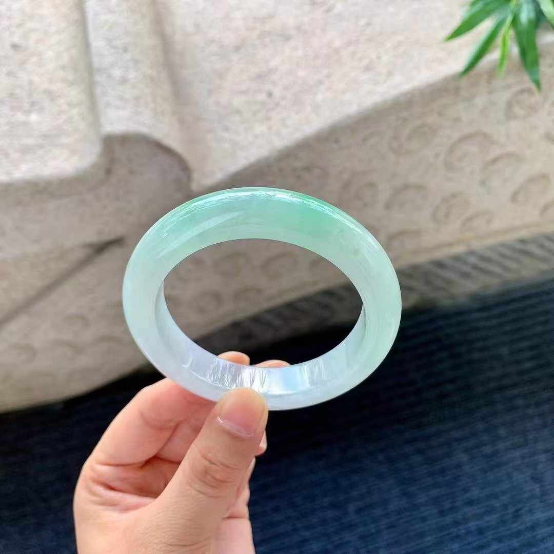 965853 54.9mm飄綠翡翠手鐲 (54-56)