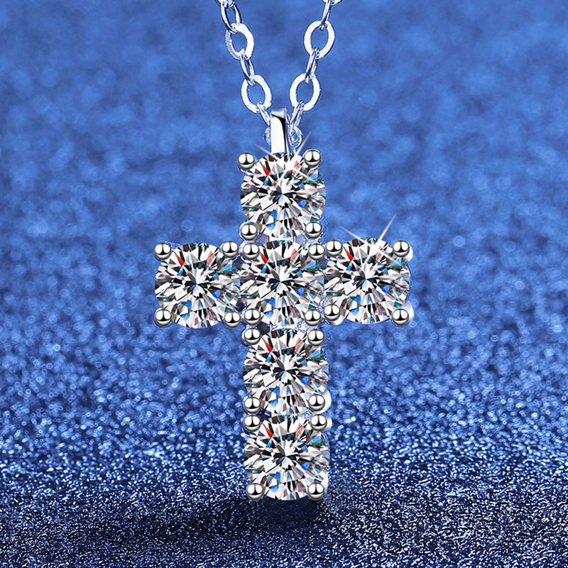 莫桑鑽十字架吊咀      P1.8C020