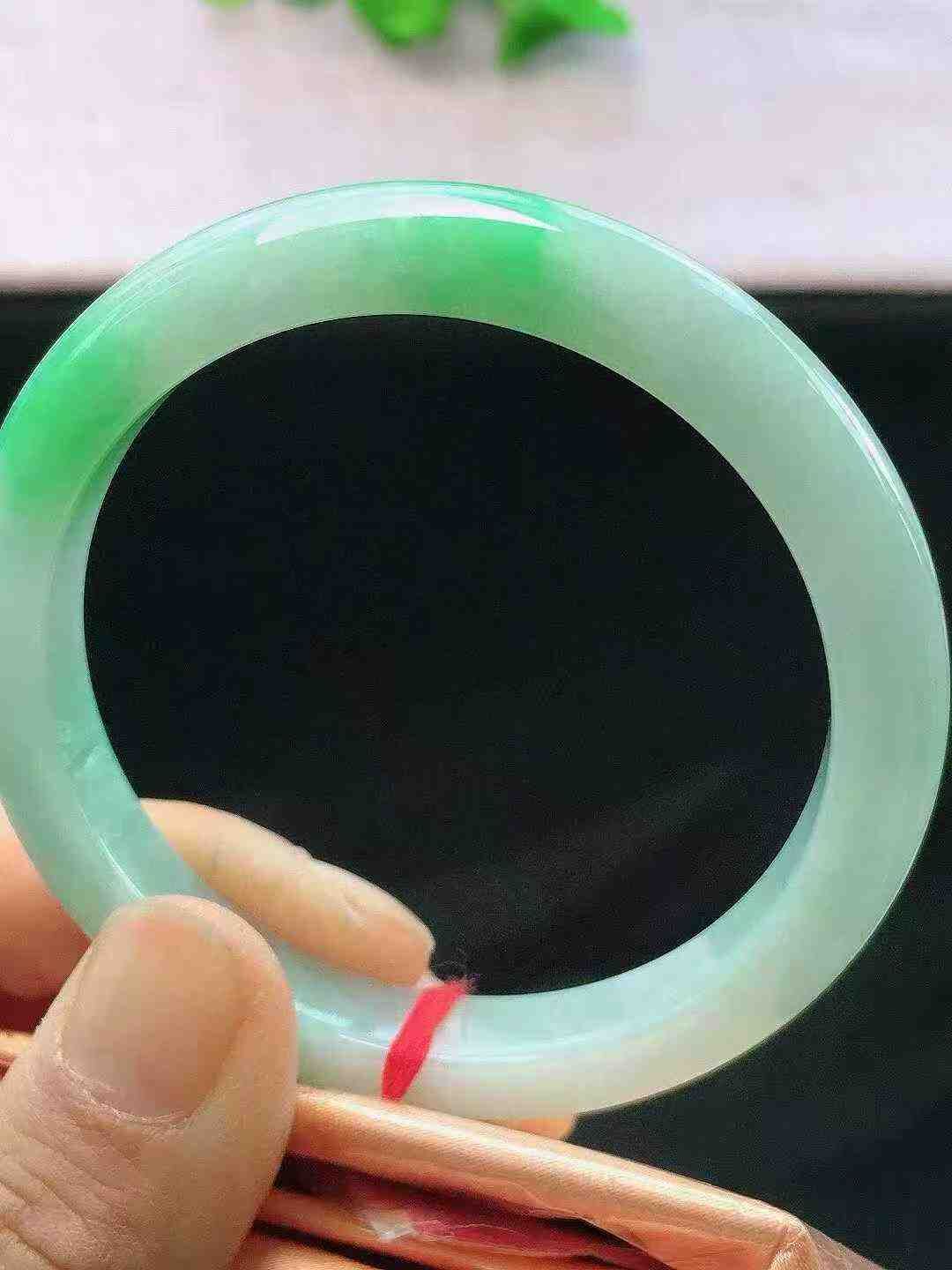 965854 55mm飄綠正圈翡翠手鐲 (54-56)