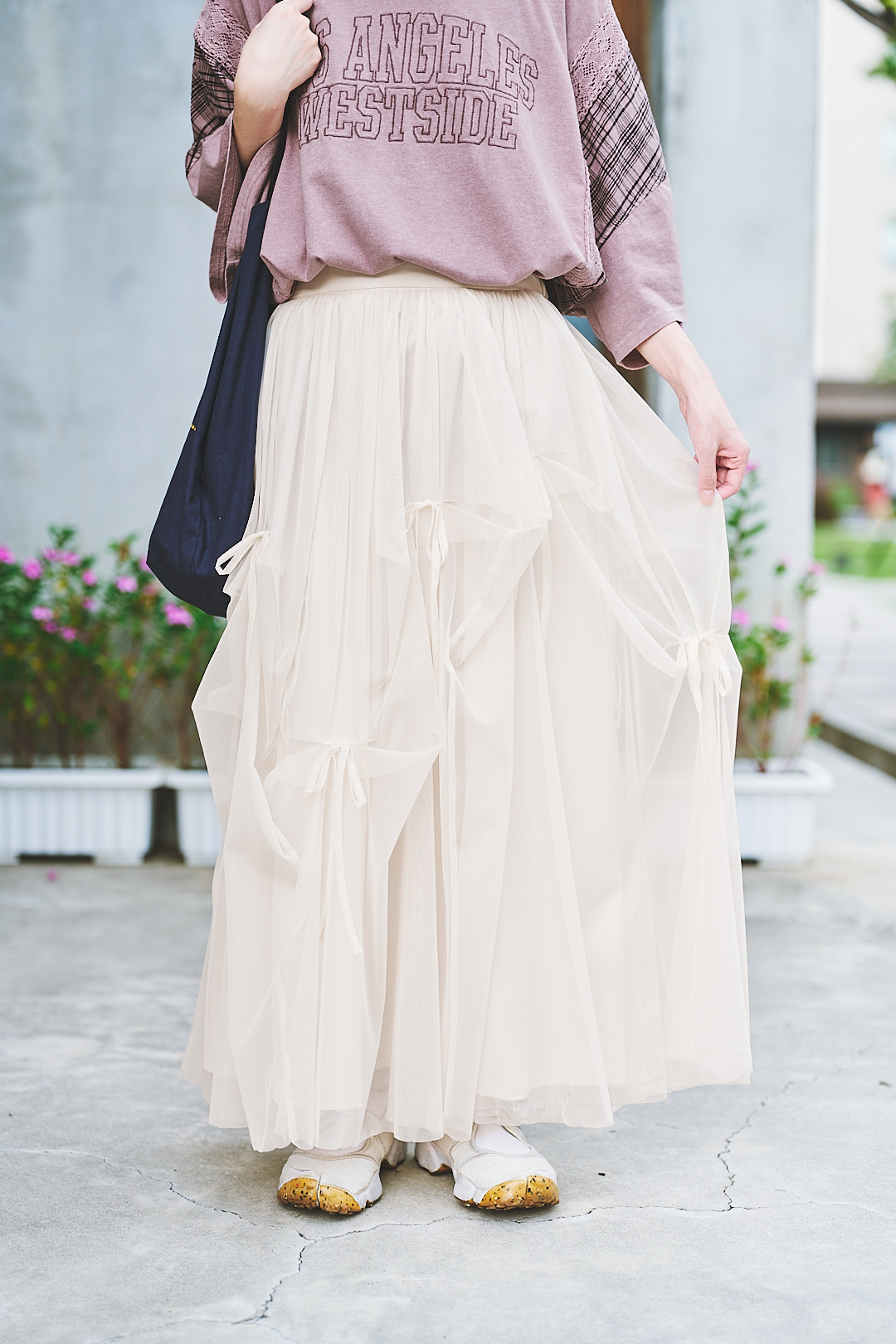 輕綁著雲霧！蝴蝶結薄紗半身裙(兩色-象牙)