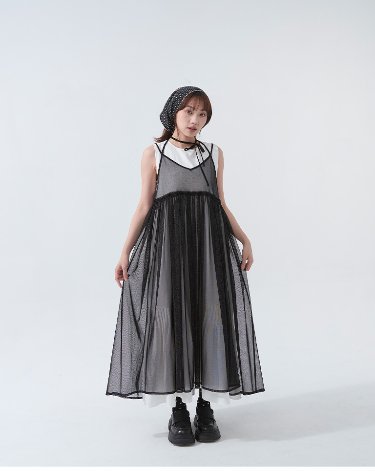 Dotted triangle scarf, two colors available【07130036】in stock+pre-order