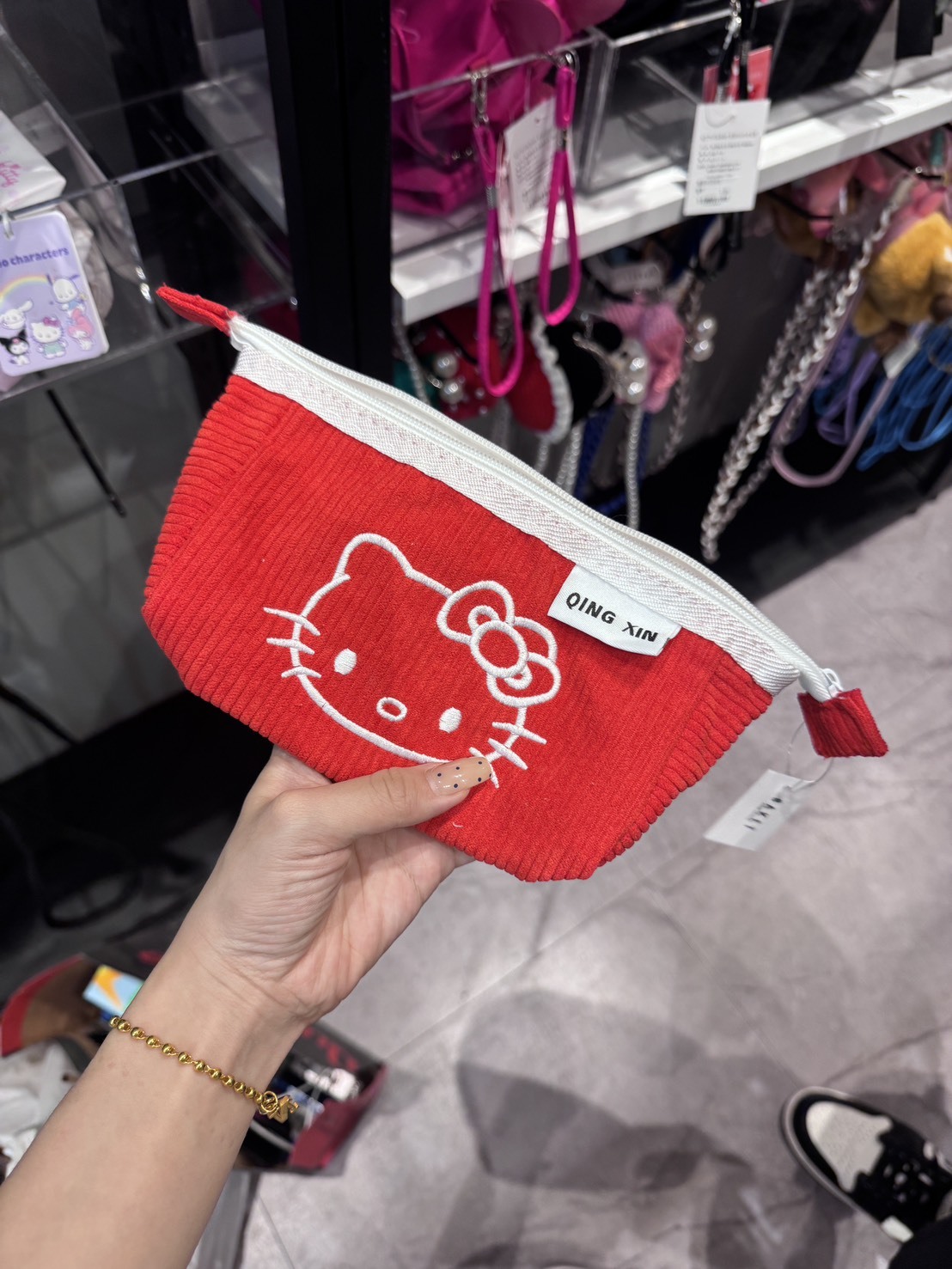 韓國連線 - HELLO KITTY 拉鍊化妝包