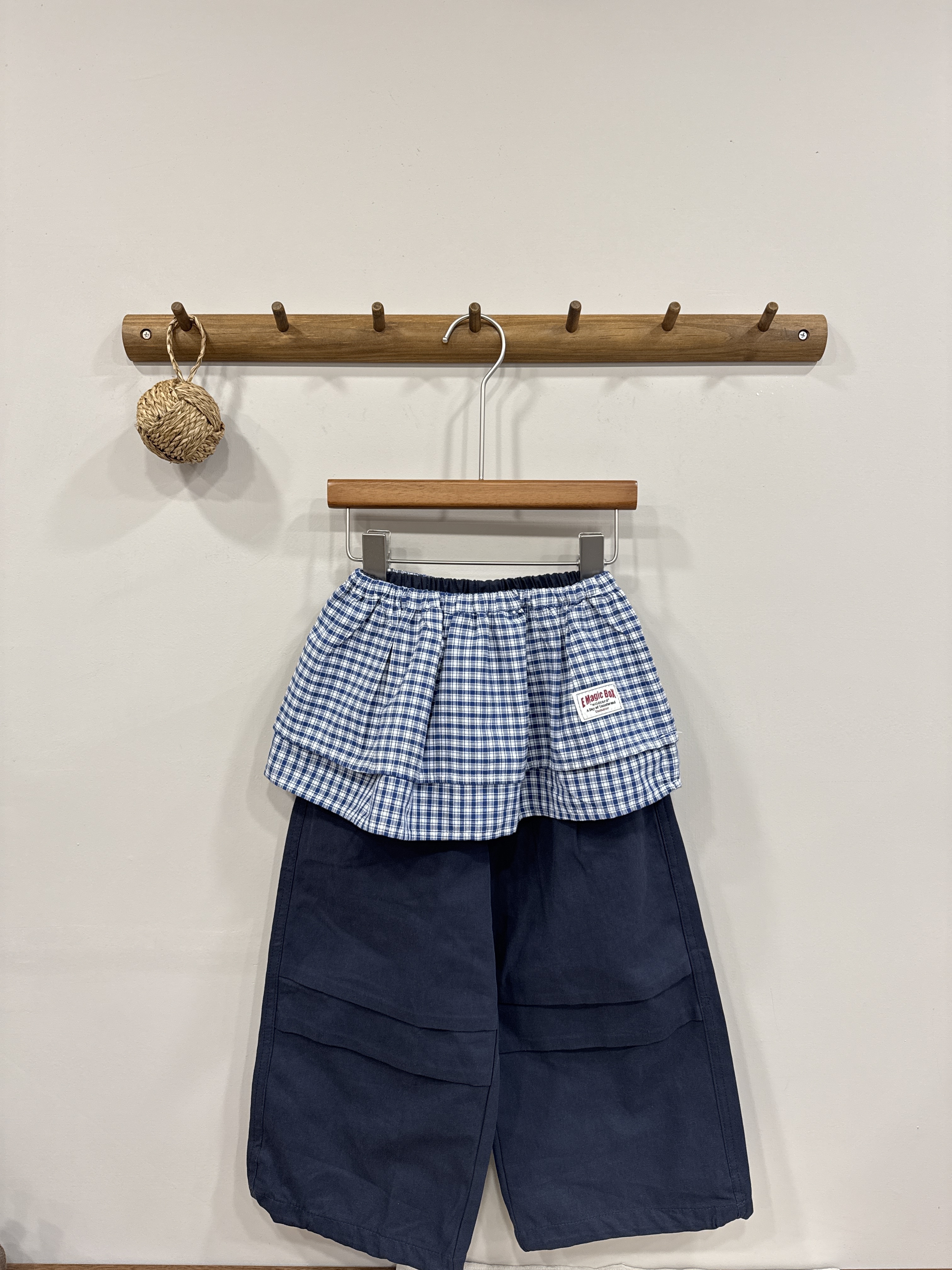 A03100層次屁簾工裝褲