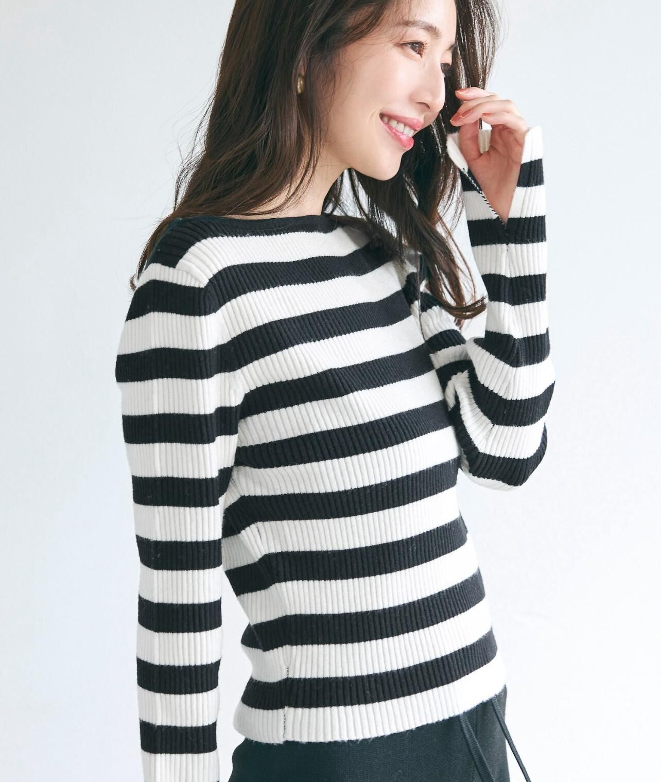 【預購】JN0916100 coca 女裝針織條紋長袖上衣