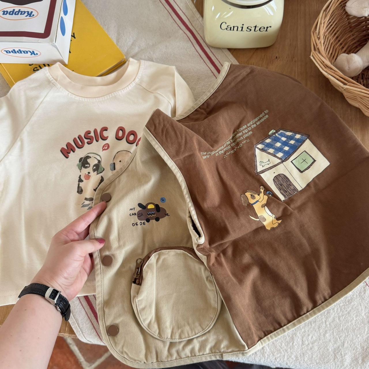 可愛圖案雙面穿背心