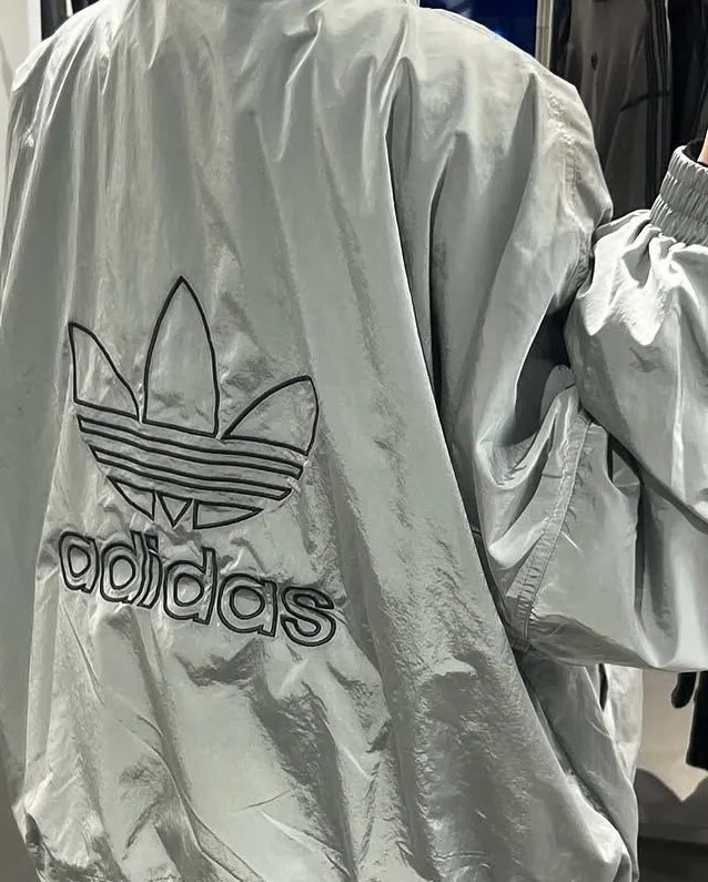 <超扯下殺> Adidas originals 立領光澤感夾克 2色 JD2584 冷灰 JD2583 黑