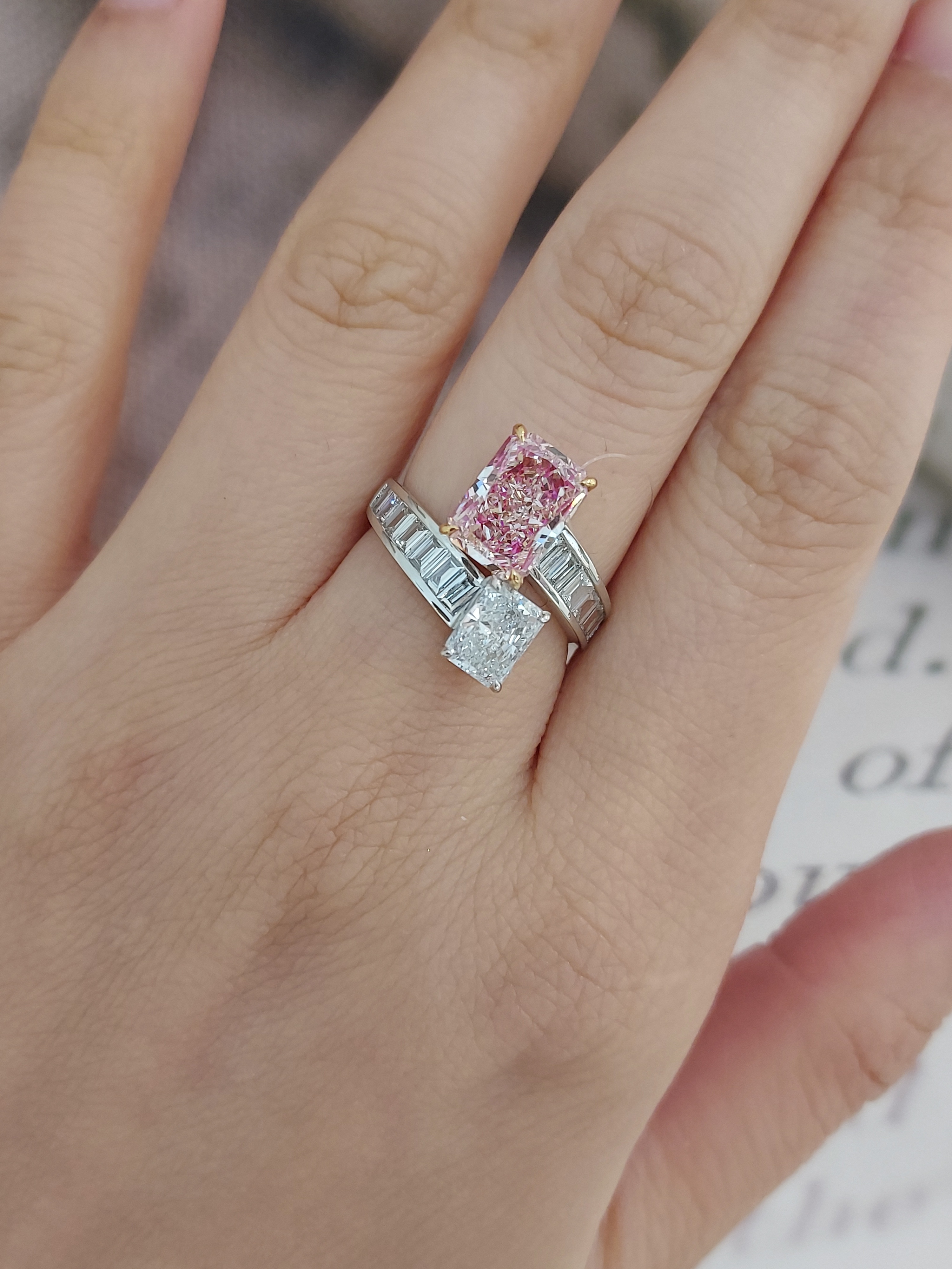 18K白金 oi et Moi 你和我 實驗室培育粉鑽石戒指