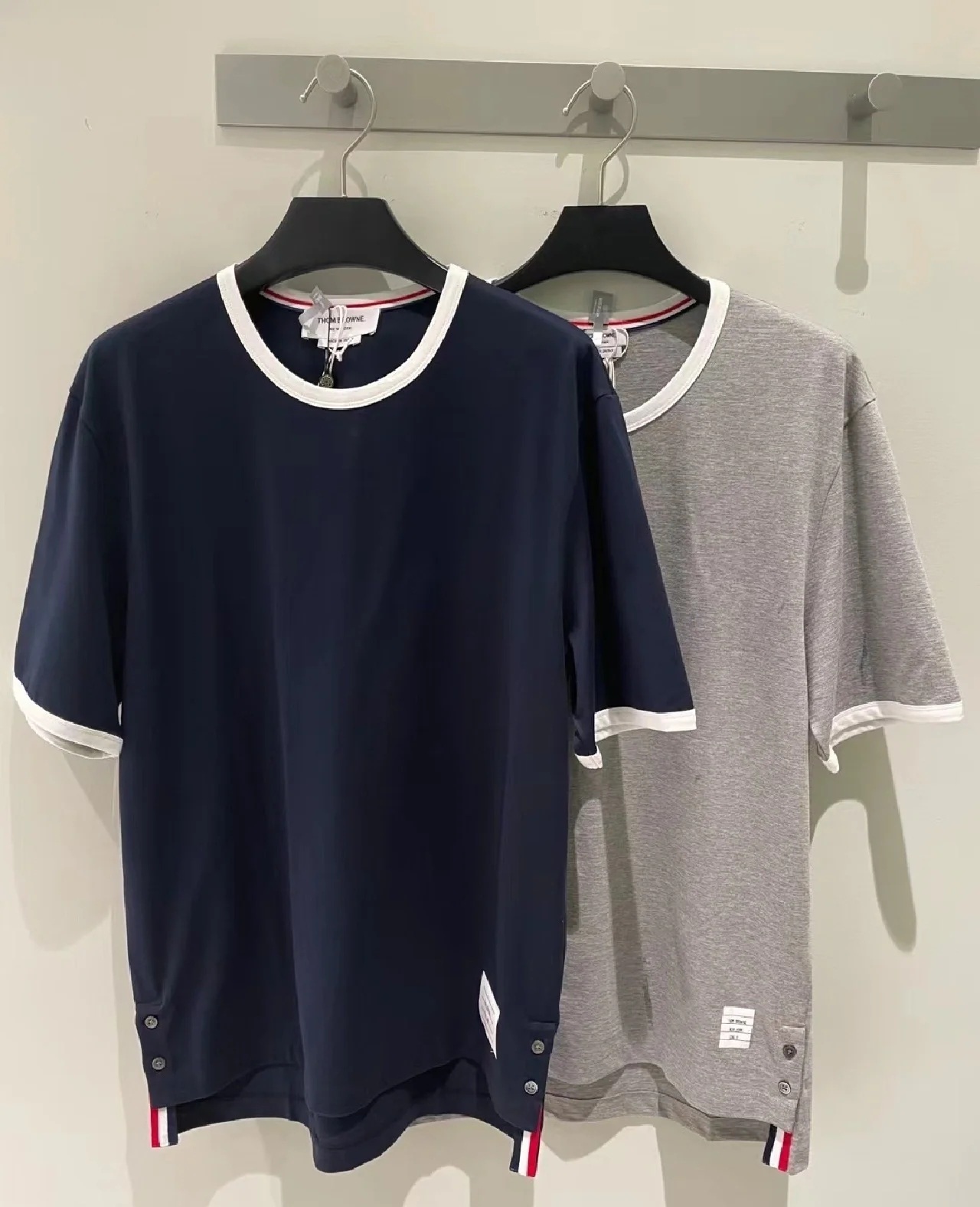 THOM BROWNE 男款 Logo Tee