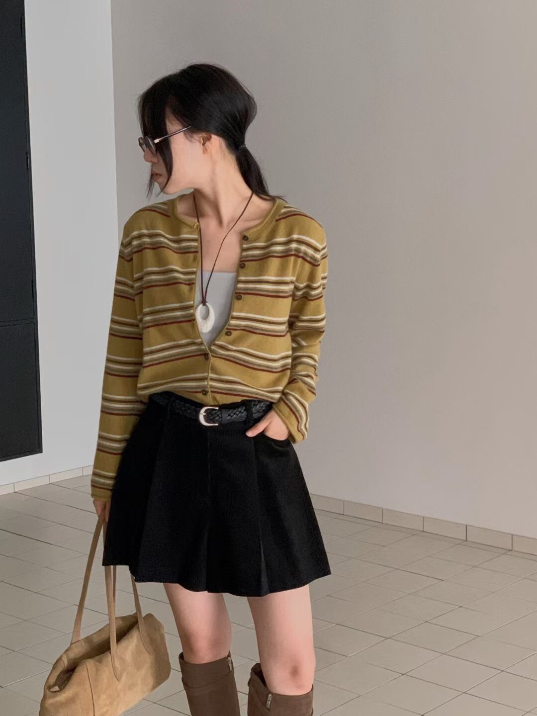 燈心絨鬆緊腰短褲