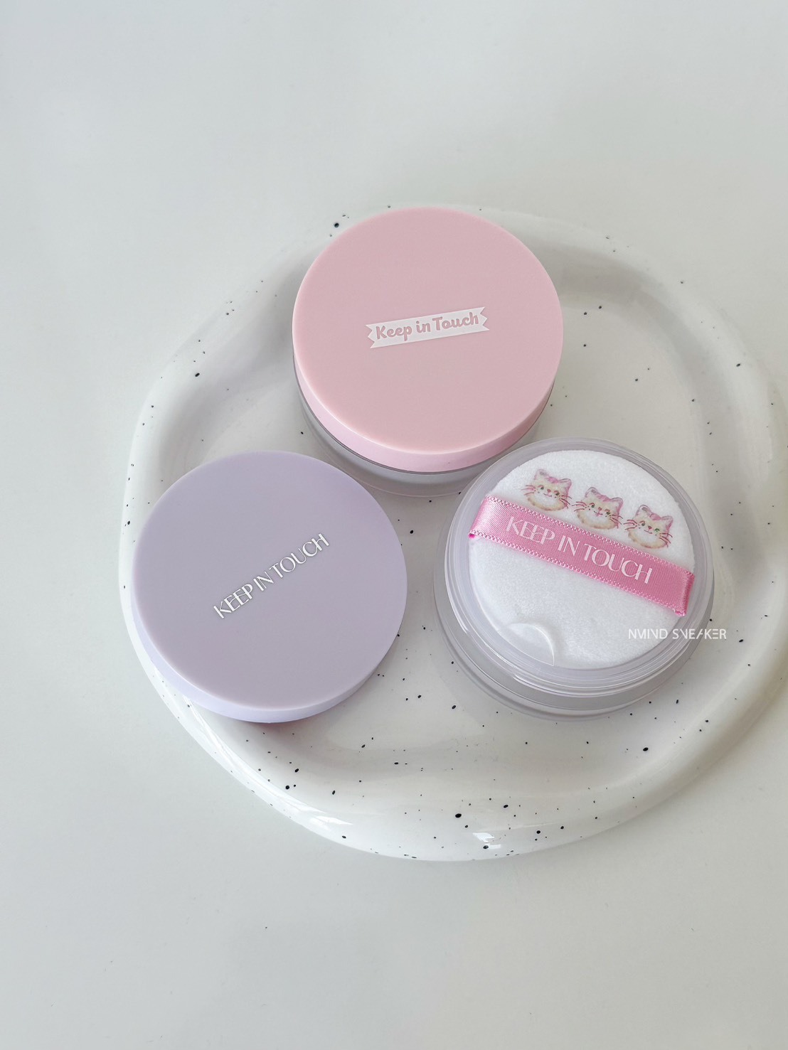 <快速出貨> KEEP IN TOUCH 毛孔隱形蜜粉 白款/紫款 10g