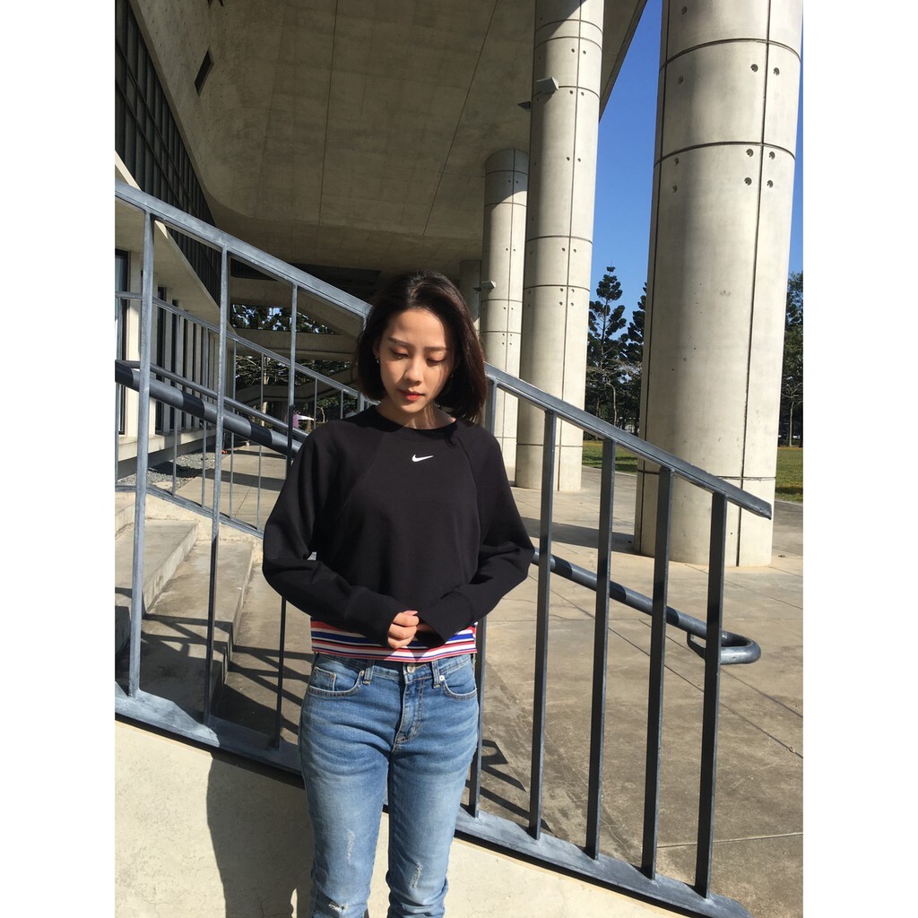 【零碼出清】Nike 女款 長袖上衣 黑色 胸前小勾 運動休閒 保暖 M號 CJ3680-010