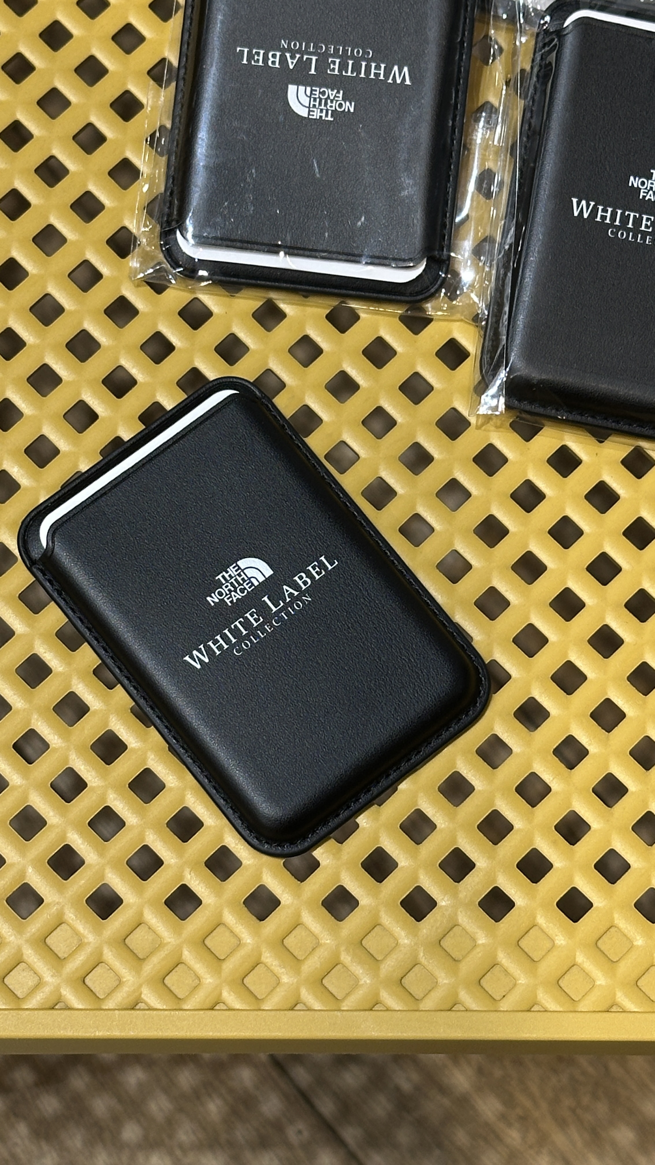 【 現貨】The north face white label 韓國白標 限定 磁吸卡片套