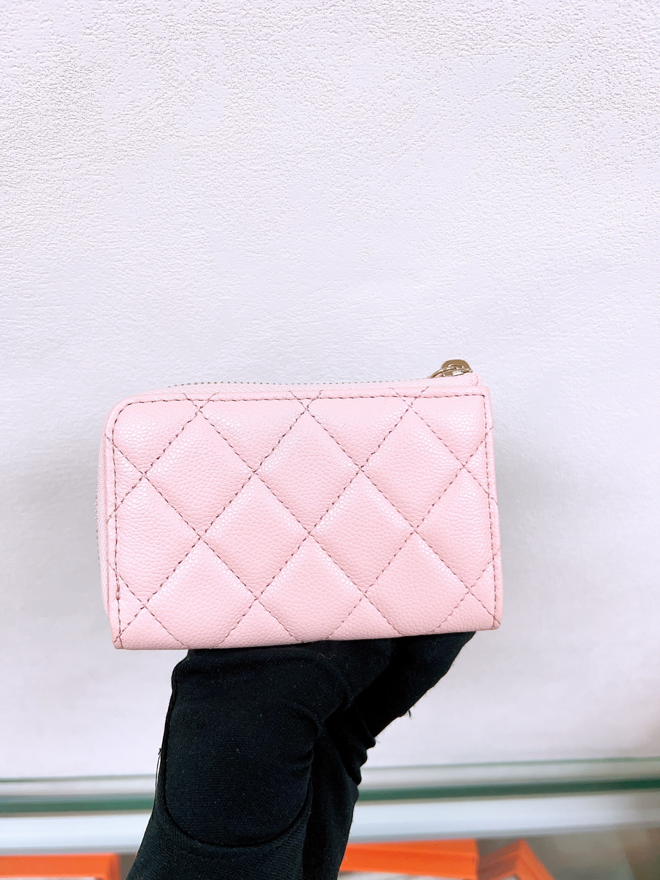 Chanel zipped wallet with key chain (pink caviar GHW)