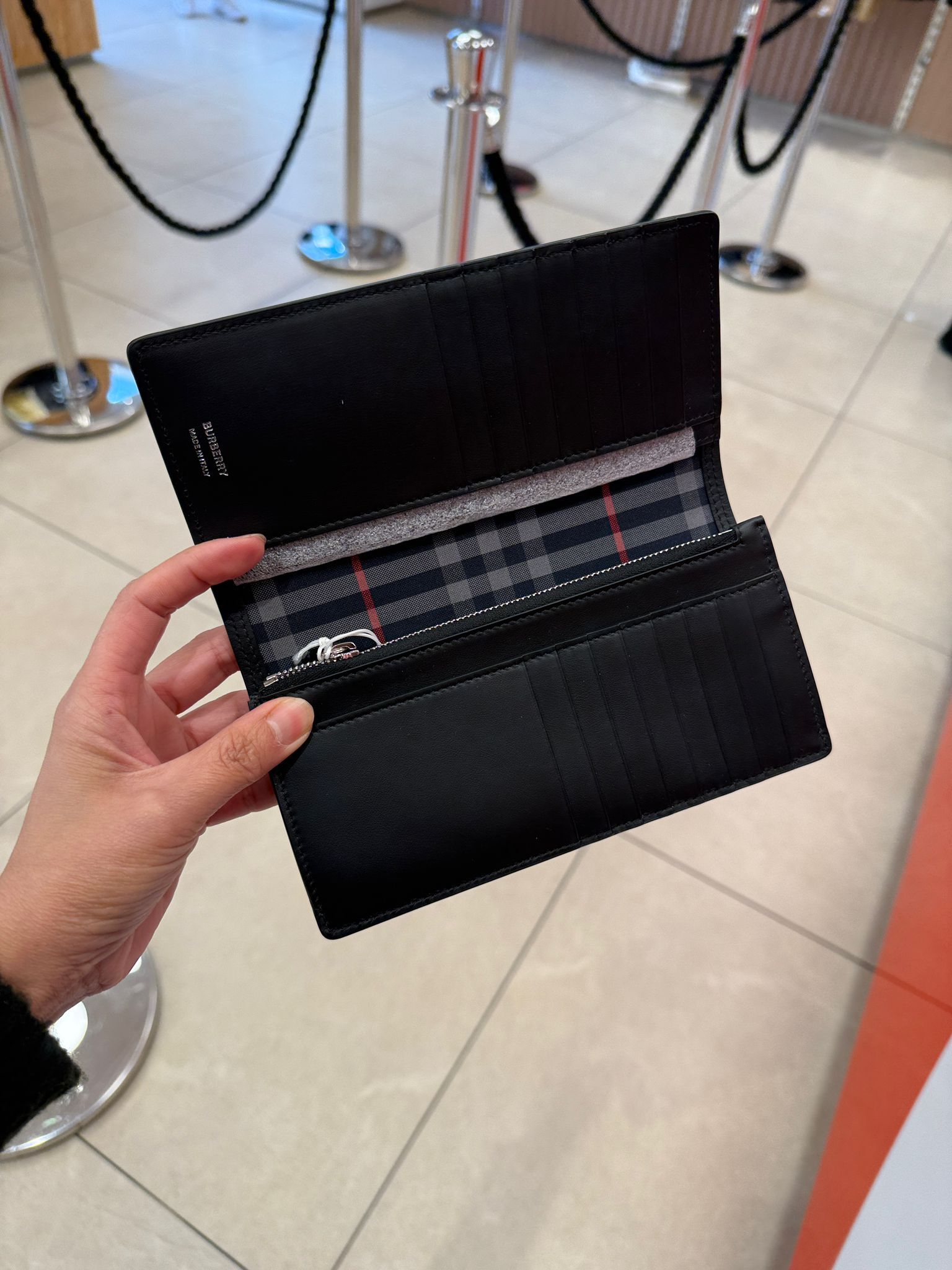 Burberry Cavaendish Long Bi-fold Wallet Black