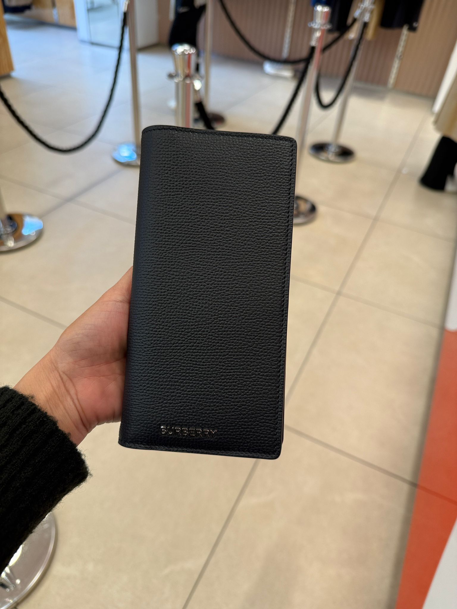 Burberry Cavaendish Long Bi-fold Wallet Black