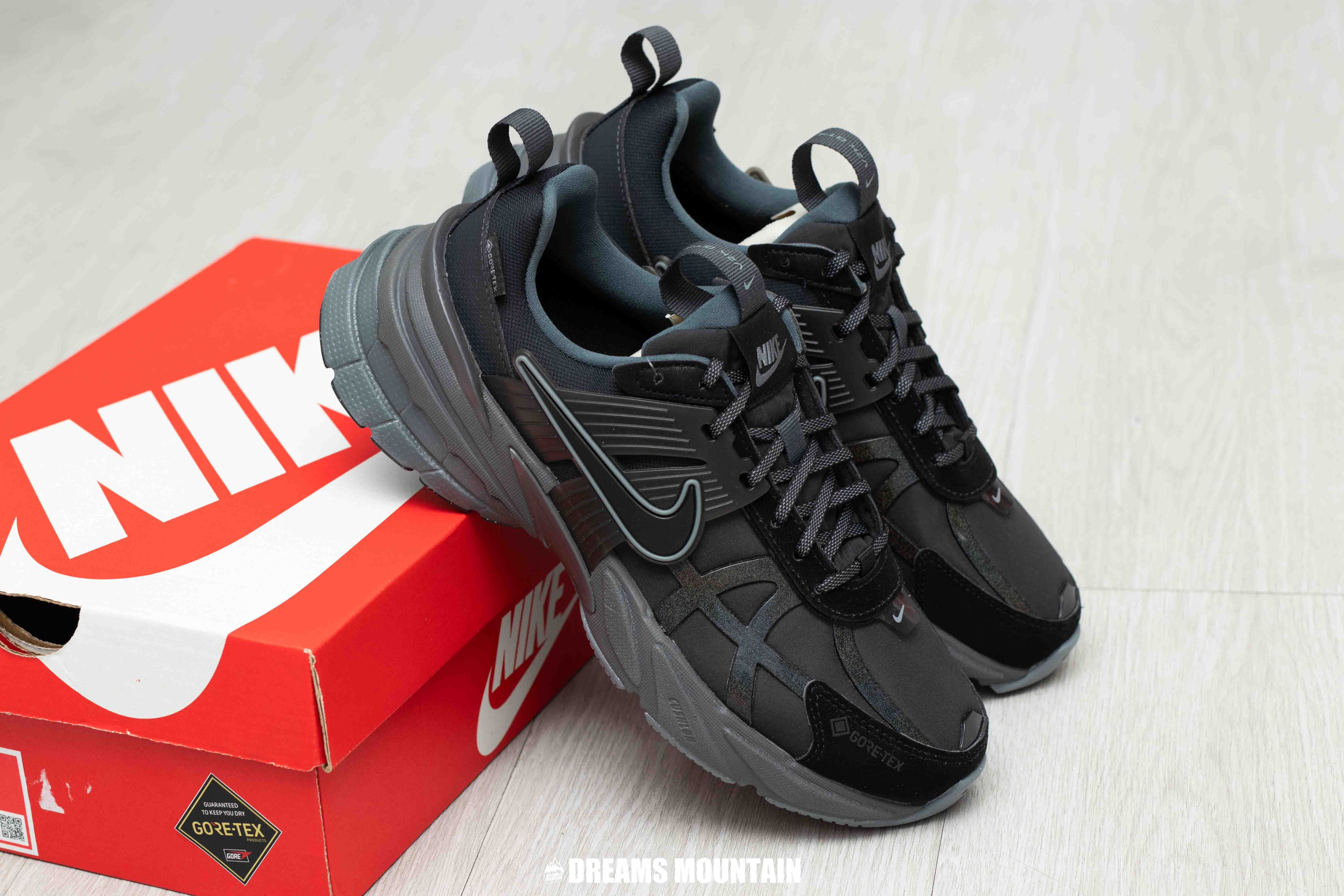 【預訂】NIKE V2K RUN GTX "老爹鞋" 全黑-WOMEN