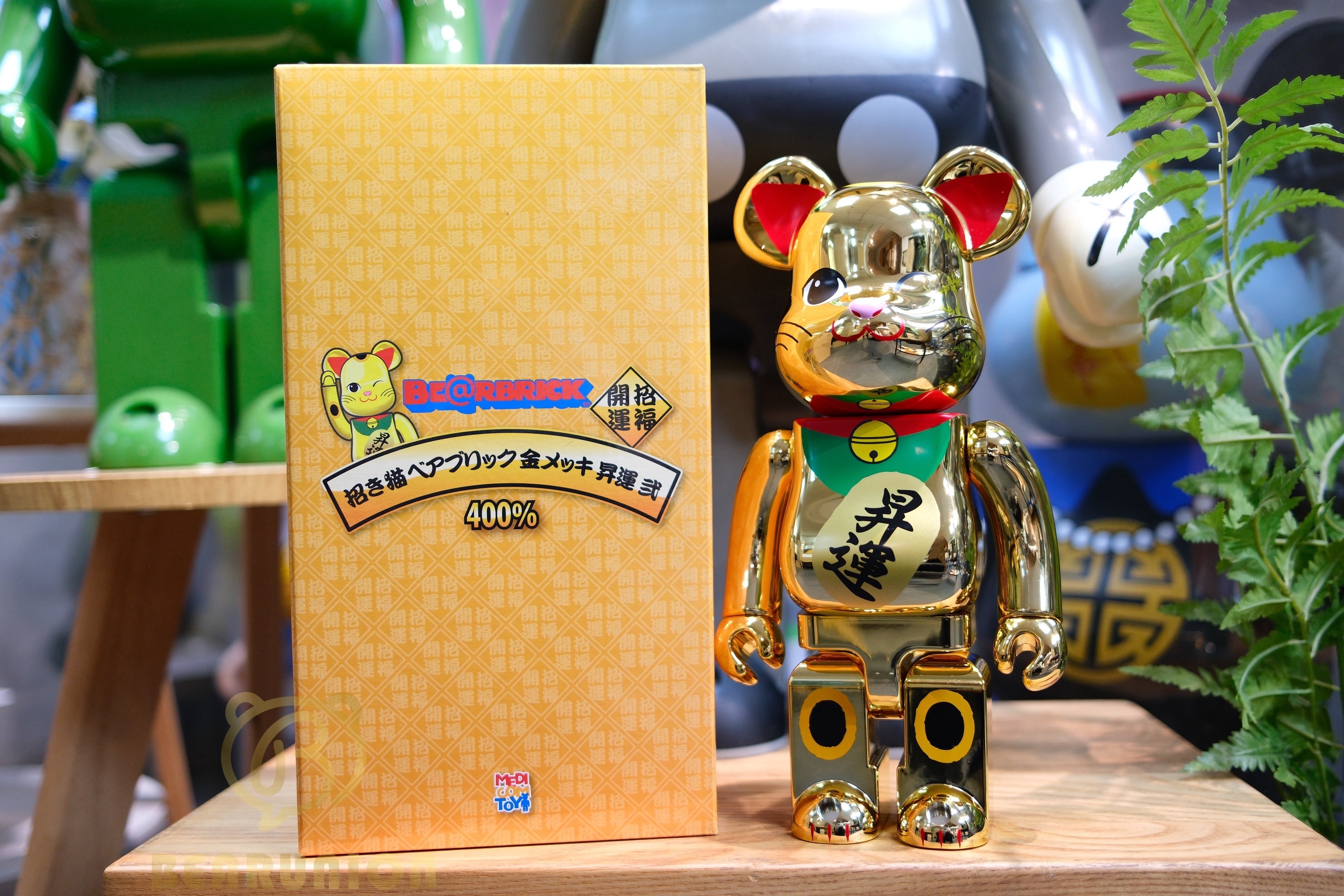 🥇現貨🥇Bearbrick 400% Maneki Neko Rising Fortune 2 Gold 昇運