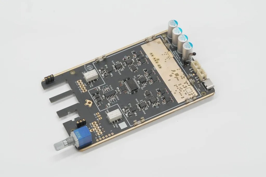 BRISE AUDIO WATATSUMI