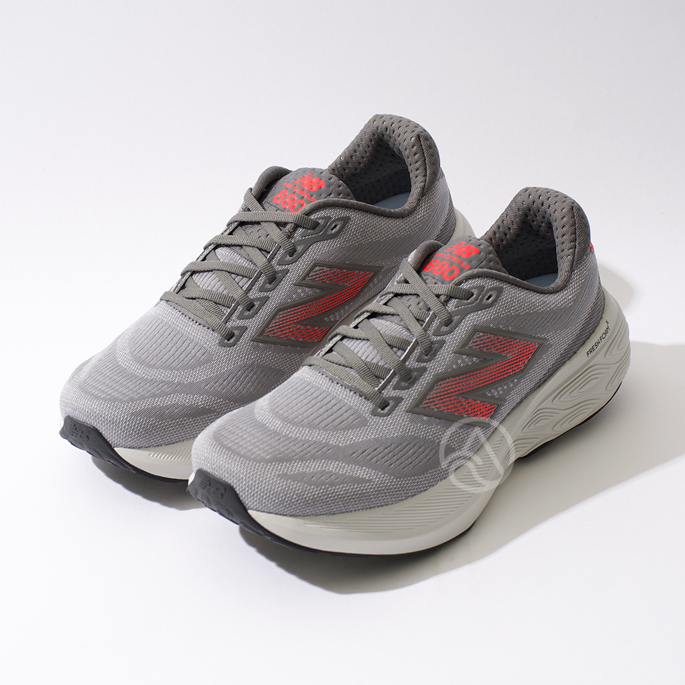 New Balance Fresh Foam 880 男鞋 灰色 寬楦 緩震 舒適 運動 慢跑鞋 M880T15