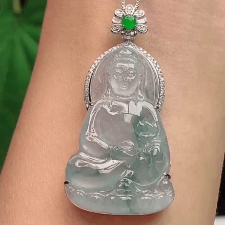 96329 翡翠冰種飄花素衣觀音