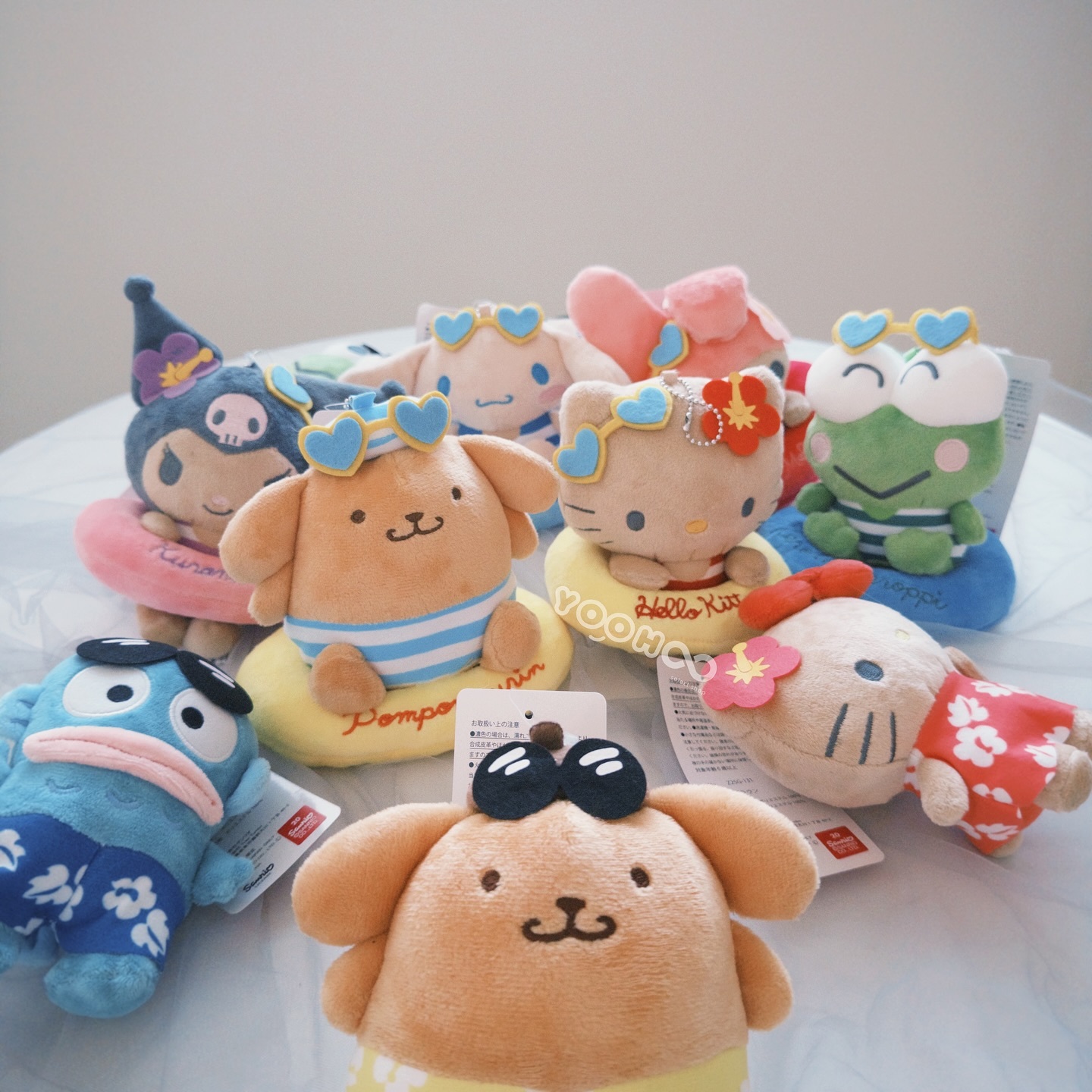 現貨┃日本限定 KITTY 三麗鷗 小麥色 曬黑 烤焦 泳圈 墨鏡 扶桑花 夏天 吊飾