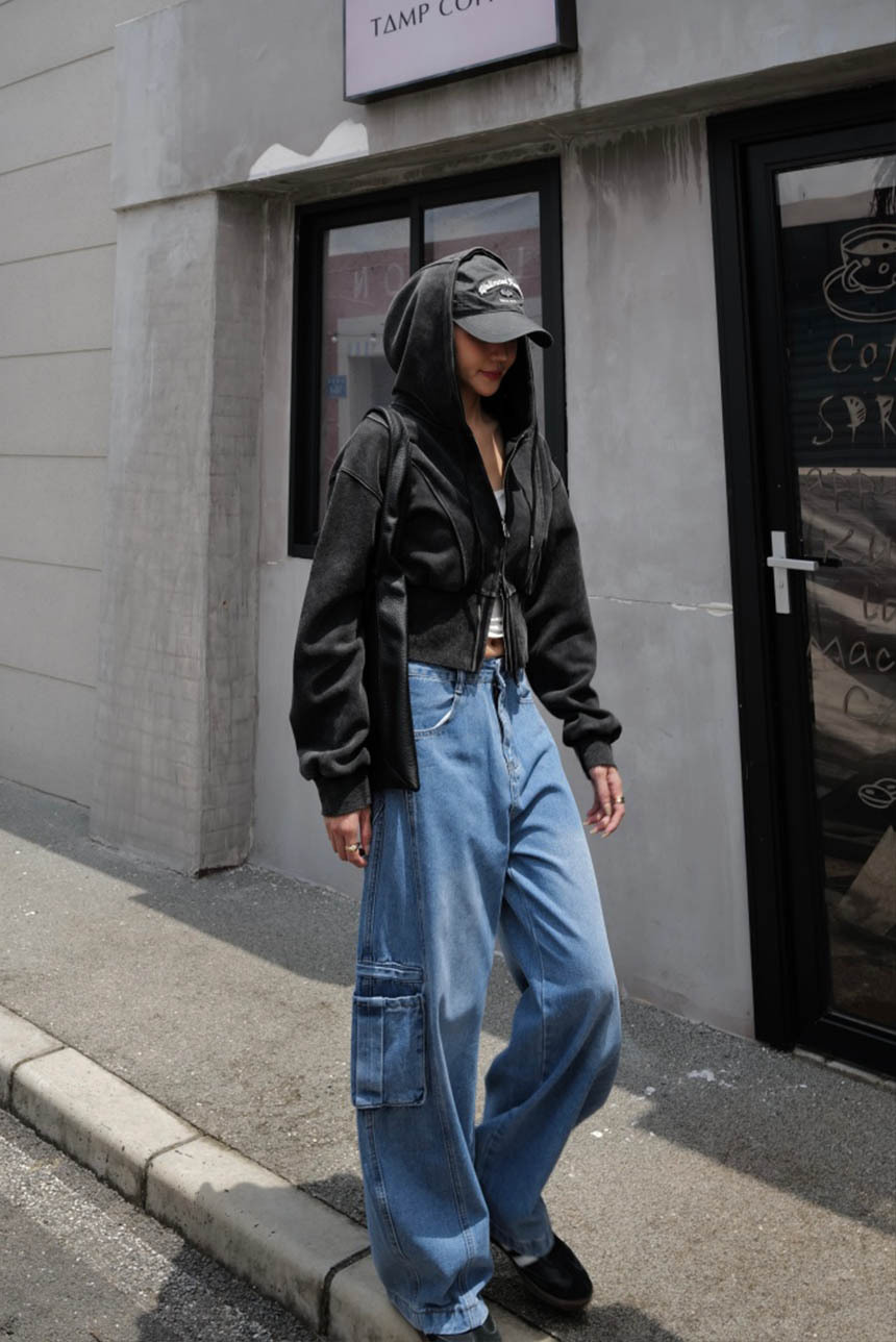 灰系連帽束腰上下拉鍊外套