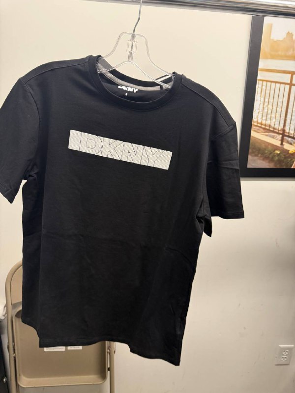 [U] DKNY BLACK PRINT LOGO T-SHIRT, DK15GT2096-BLACK (UD71)