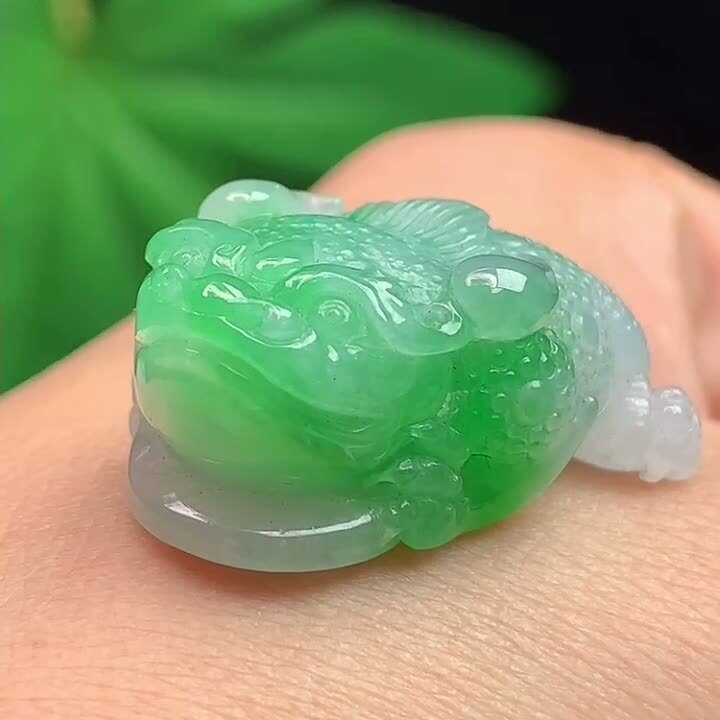 96352 翡翠飄綠金蟾