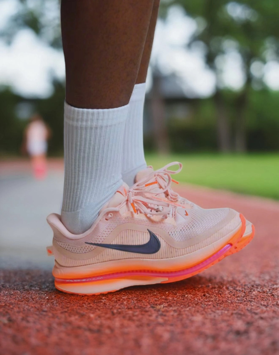 男鞋 NIKE PEGASUS PREMIUM 橘紅 氣墊 緩震 網眼 輕盈 運動鞋【II6308-600】