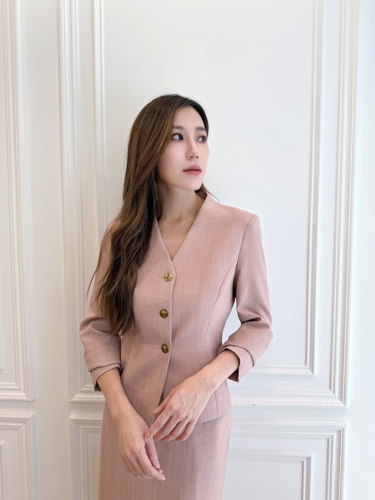 V領金釦織紋窄裙套裝-粉