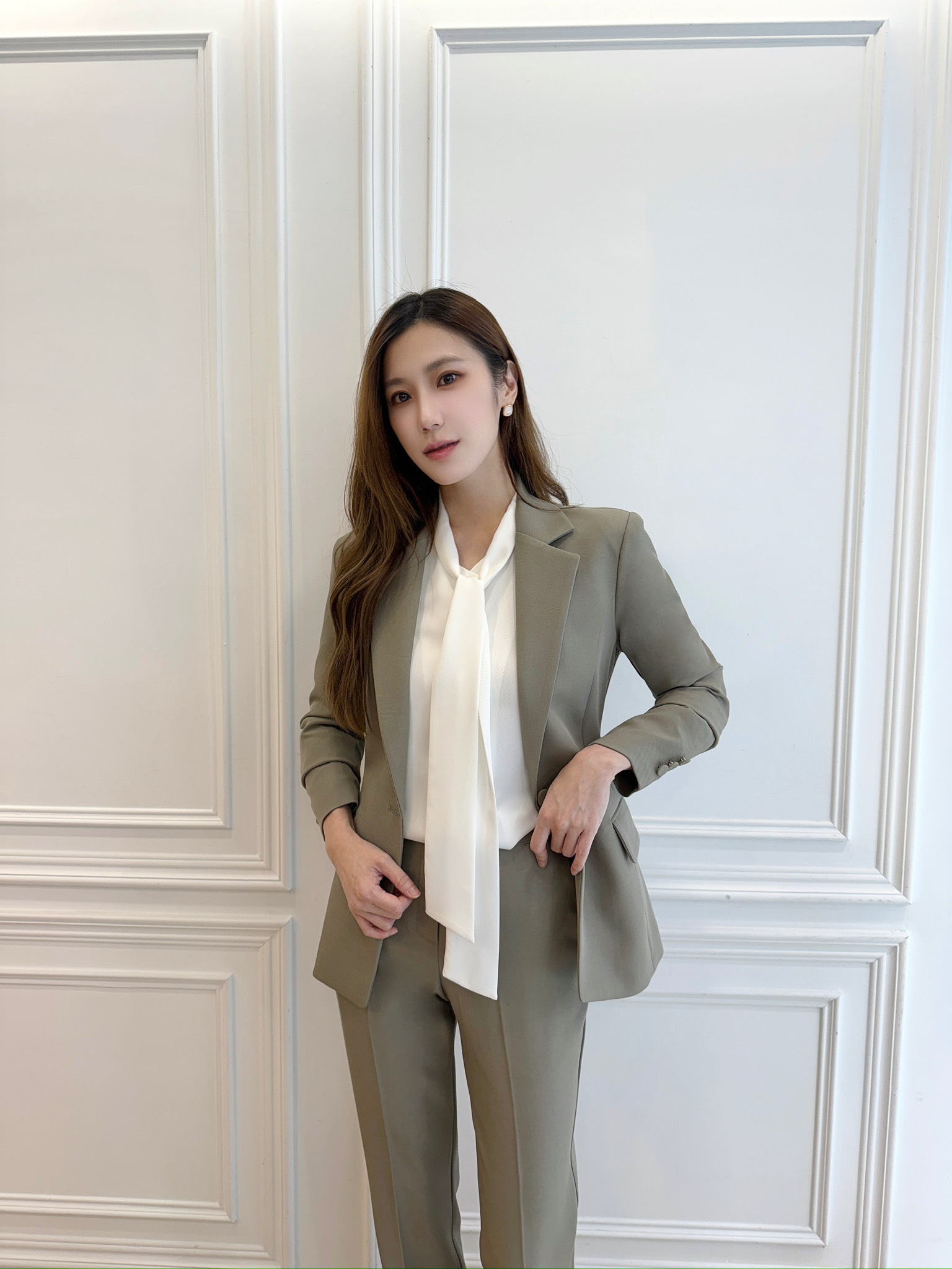 (職場必備!)俐落單釦西裝套裝-灰綠