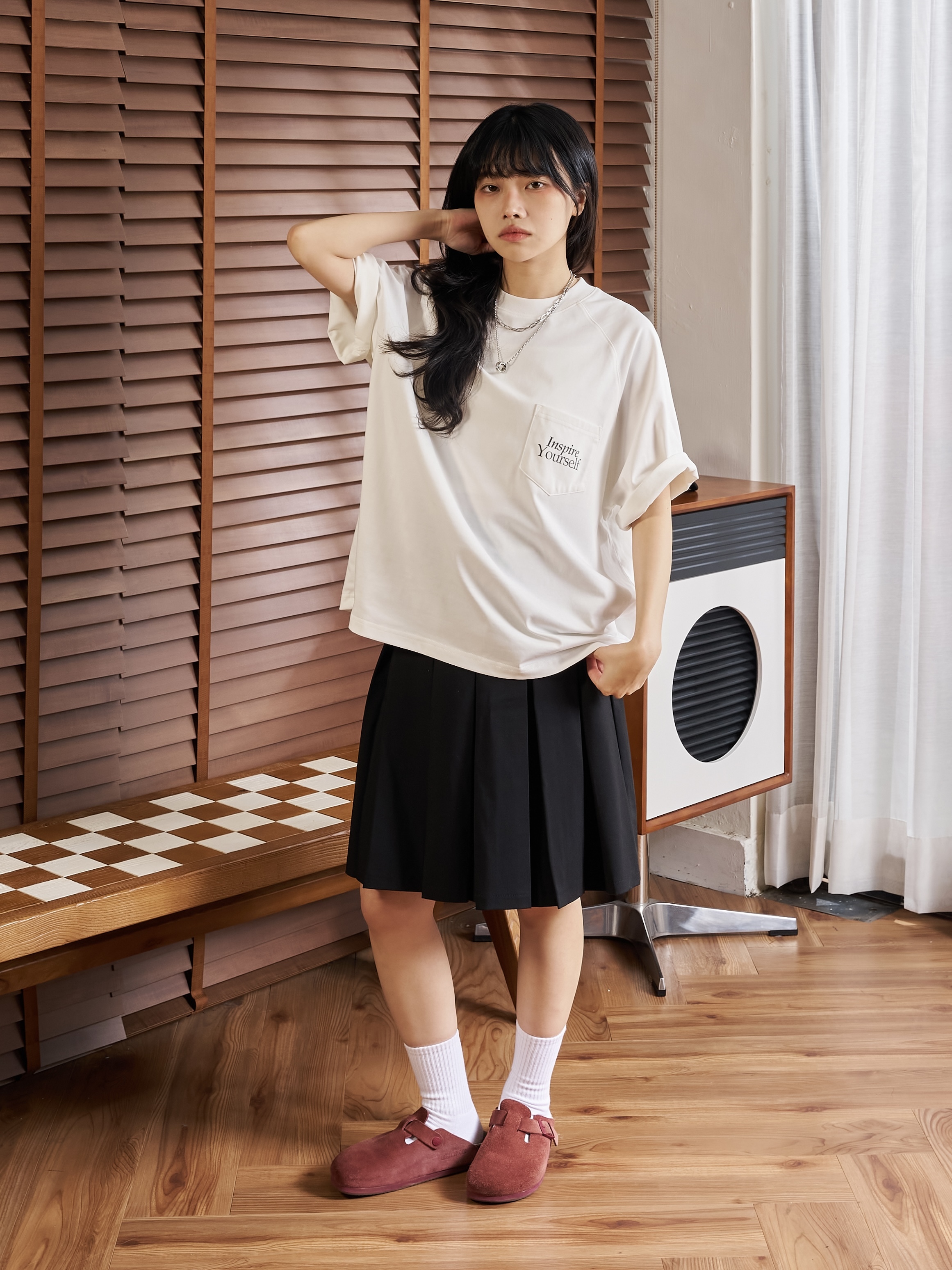 MOMO x BOYEE Inspire Yourself 貼紙印花短袖 2色