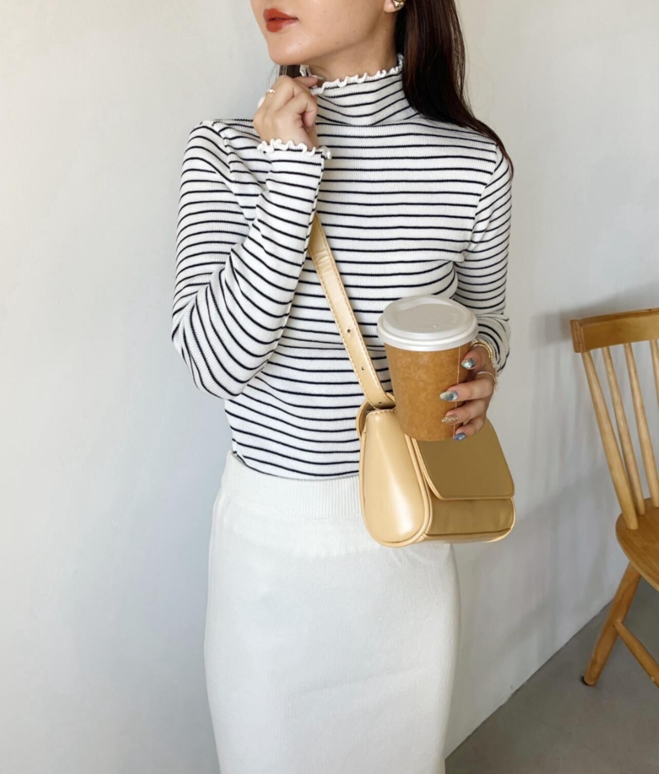 【預購】JN091707 CLEA 柔和荷葉邊條紋針織上衣(FREE SIZE)