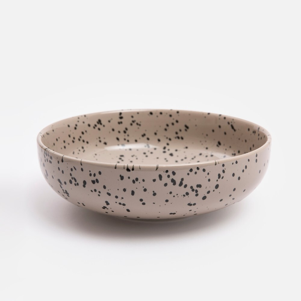 Sagaform Ditte 碗21cm,不論是個人的餐碗或是分食盤都很適合。