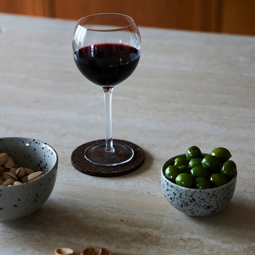 Sagaform Ditte 碗9cm,搭配紅酒,可盛裝零食。